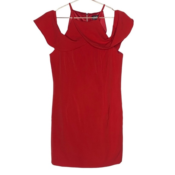 Bardot Dress - Picture 2 of 6